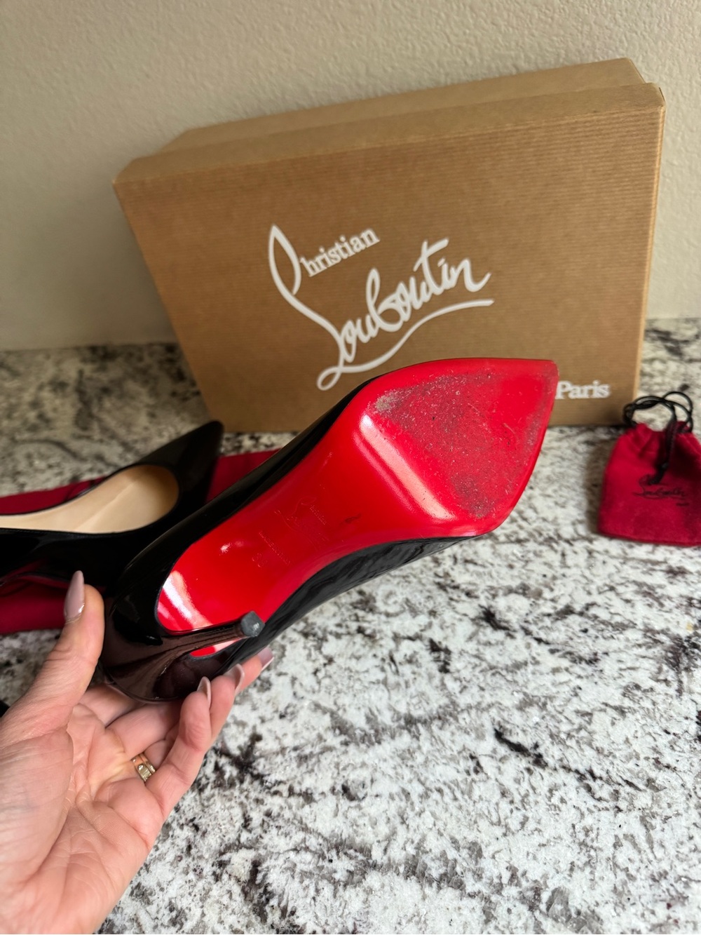 Iconic Red bottom heels from Christian Louboutin - Picture 6 of 13